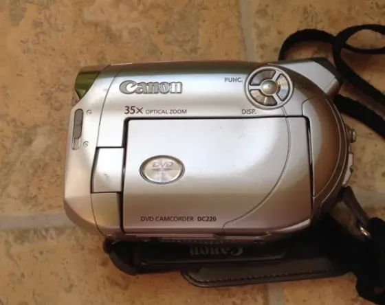Цифровая DVD Видеокамера canon DC220 Ростов-на-Дону